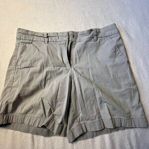 Tommy Hilfiger Women’s Chino Shorts Size 8 Gray Classic Zip Fly Flat Front